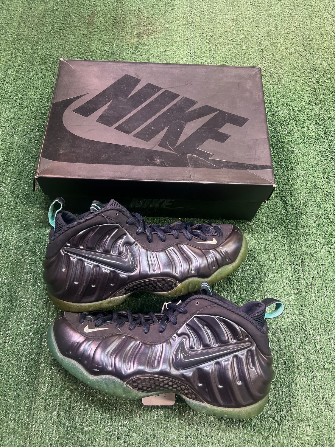 PREOWNED NIKE FOAMPOSITE PRO &quot;DARK OBSIDAN&quot; SIZE 9