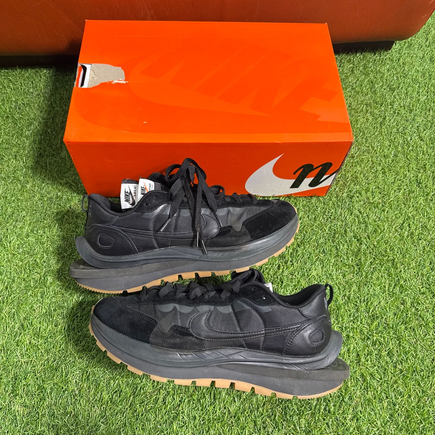 PREOWNED NIKE VAPORWAFFLE SACAI &quot;BLACK GUM&quot; SIZE 12