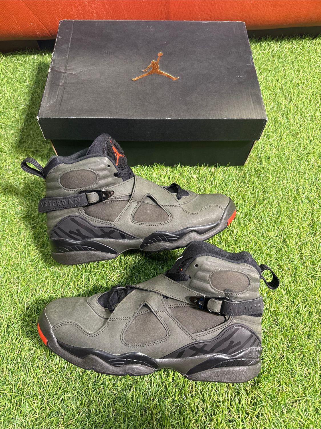 PREOWNED GS AIR JORDAN 8 &quot;TAKE FLIGHT&quot; SIZE 6.5Y