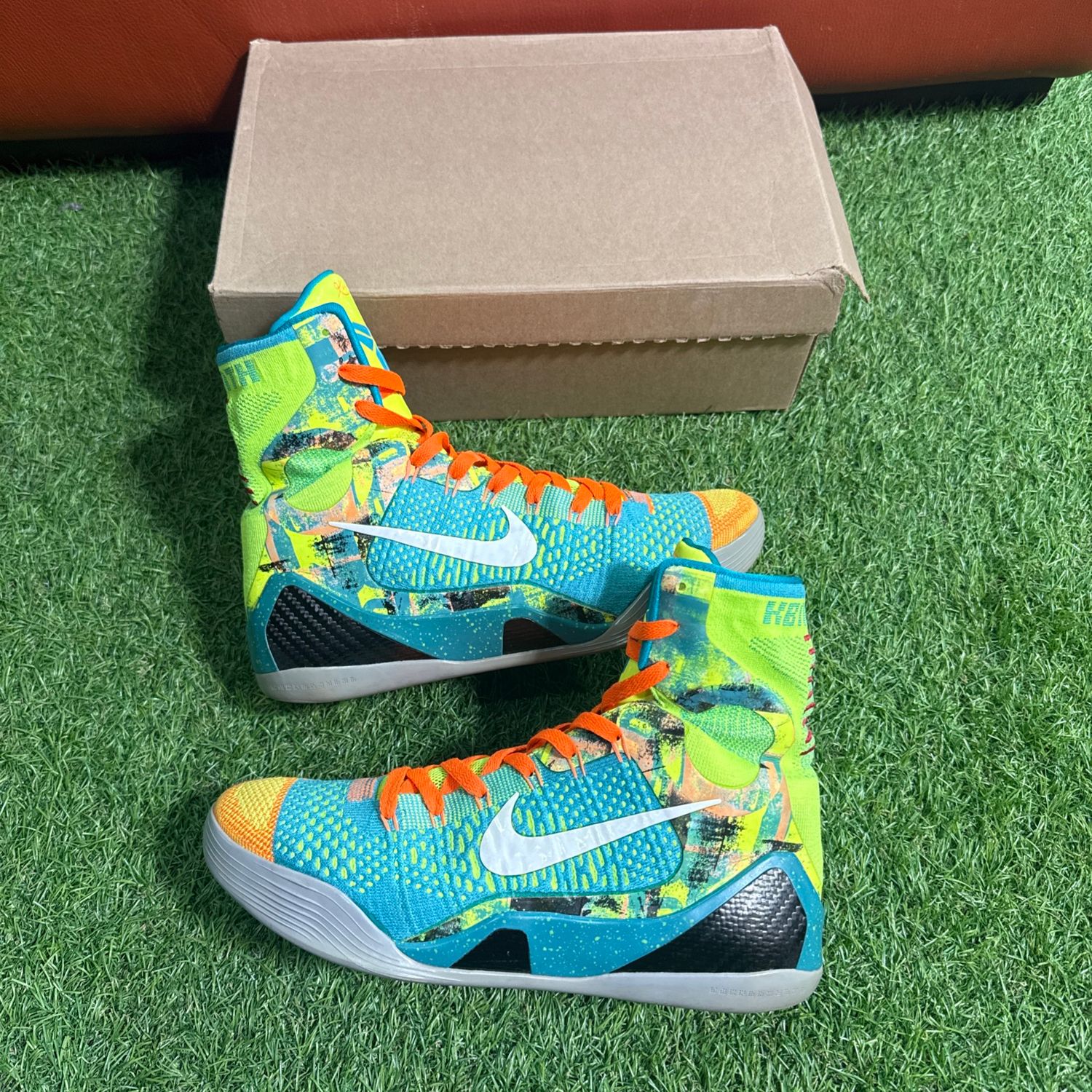 PREOWNED NIKE KOBE 9 &quot;HIGH INFLUENCE&quot; SIZE 10