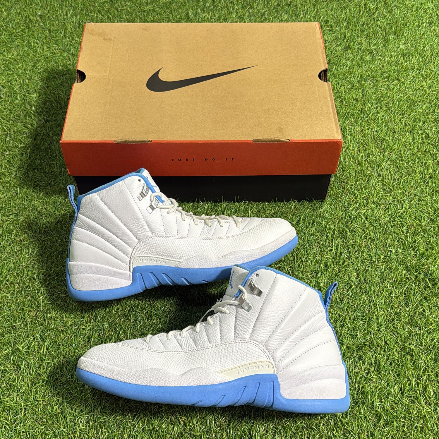 PREOWNED JORDAN 12 &quot; MELO &quot; SIZE 10.5