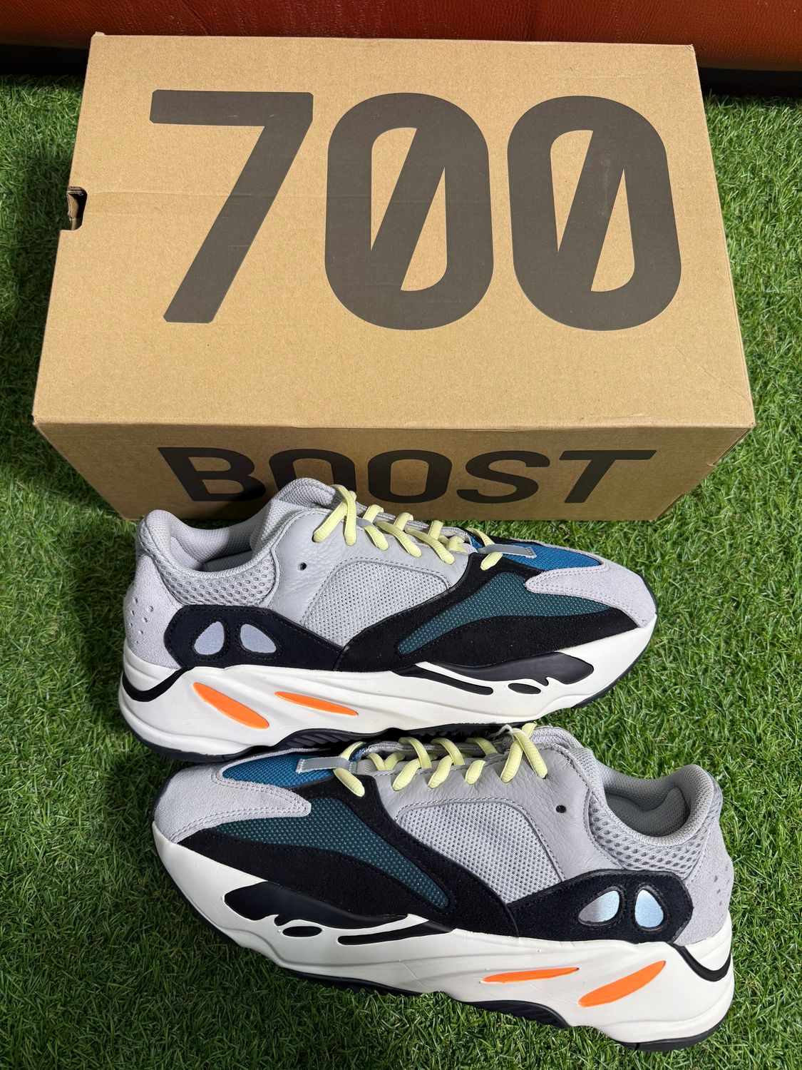 BRAND NEW YEZZY 700 &#39; WAVERUNNER&#39; SIZE 11