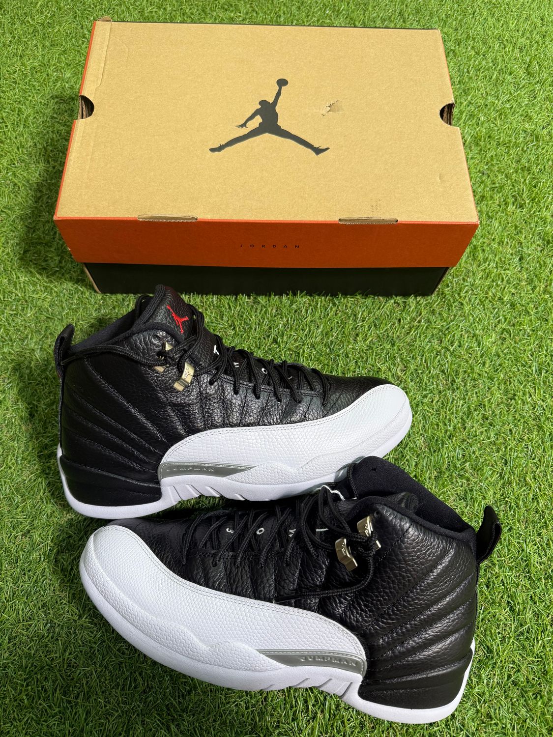 PREOWNED AIR JORDAN 12 &quot;PLAYOFF&quot; SIZE 10