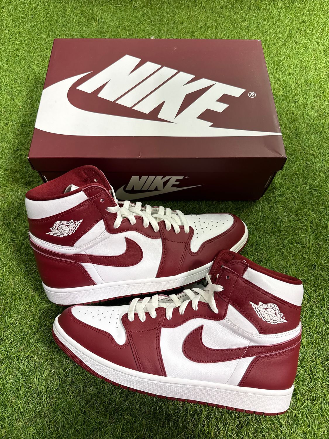 PREOWNED AIR JORDAN 1 &quot;TEAM RED&quot; SIZE 12