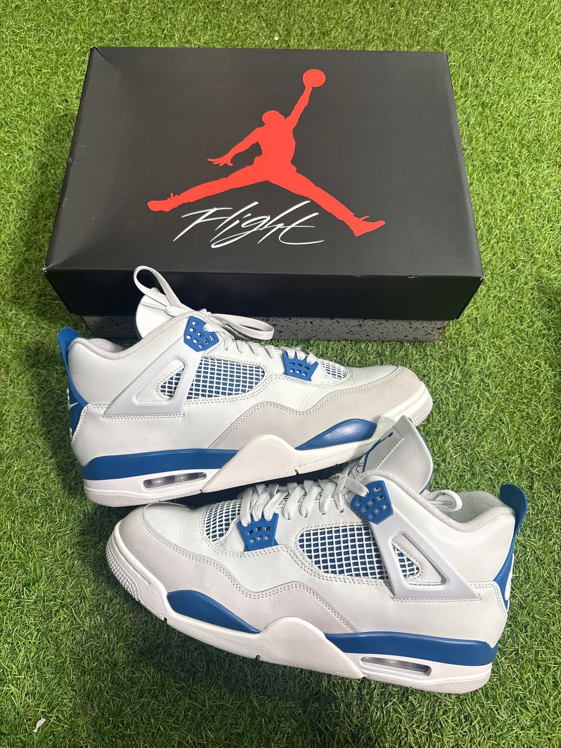 PREOWNED AIR JORDAN 4 &quot;MILITARY BLUE&quot; SIZE 13