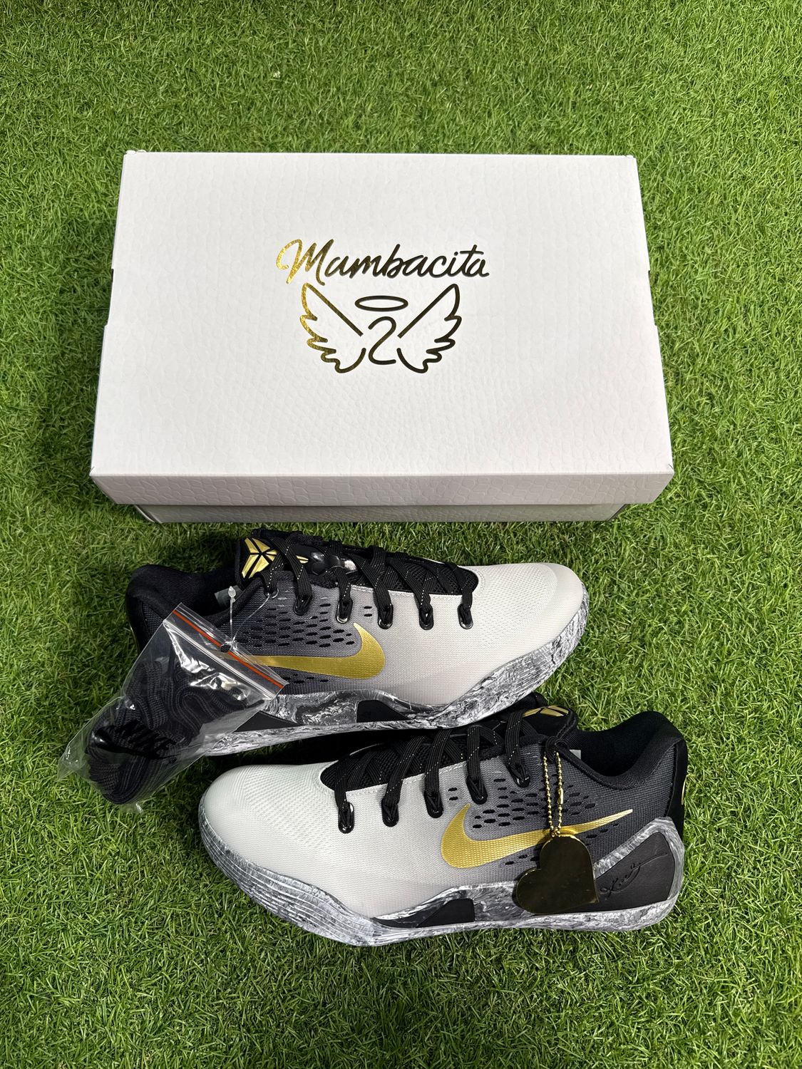 BRAND NEW KOBE 9 EM PROTRO "MAMBACITA" SIZE 9.5