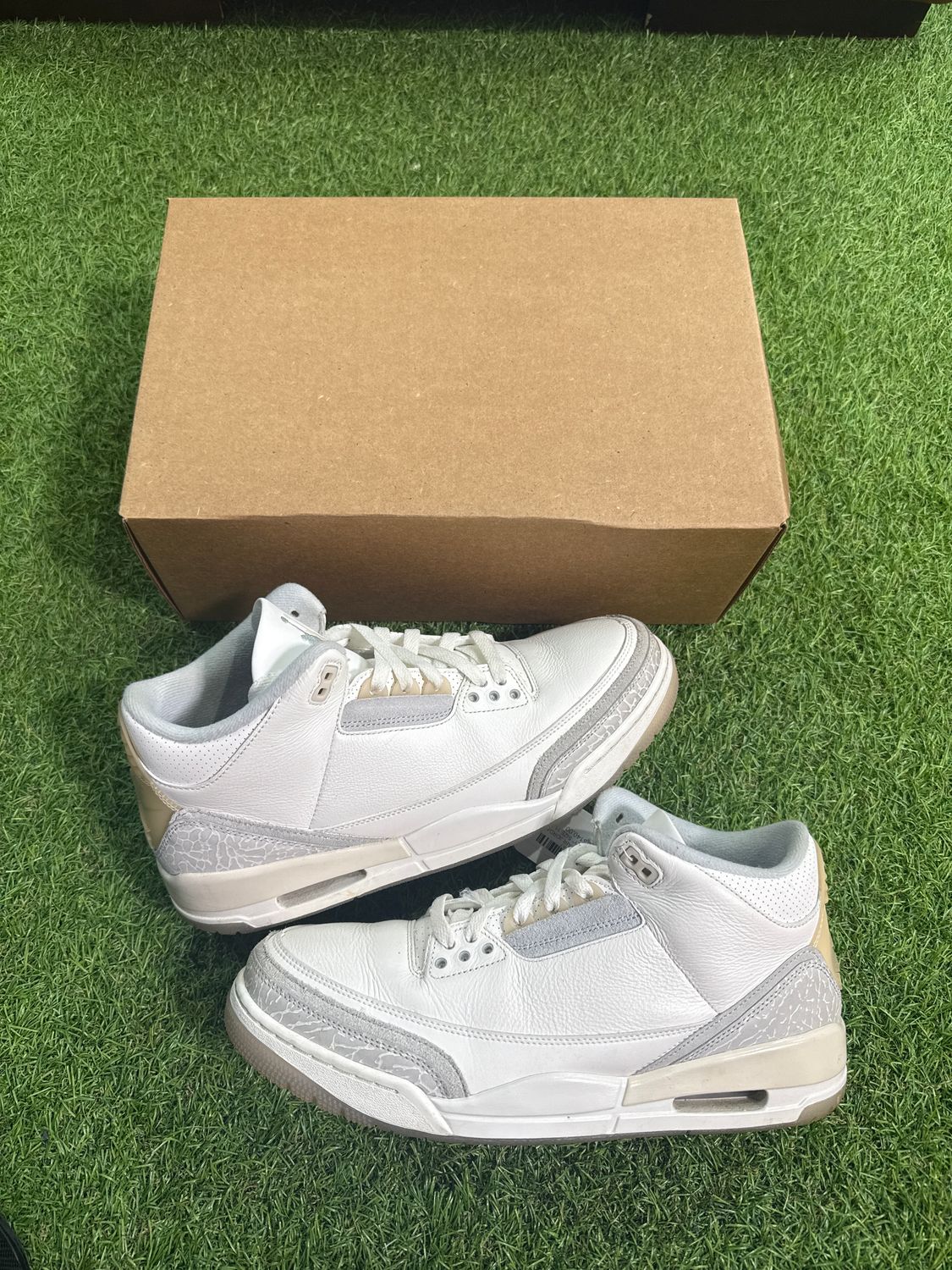 PREOWNED AIR JORDAN 3 &quot;CRAFT IVORY&quot; SIZE 11.5