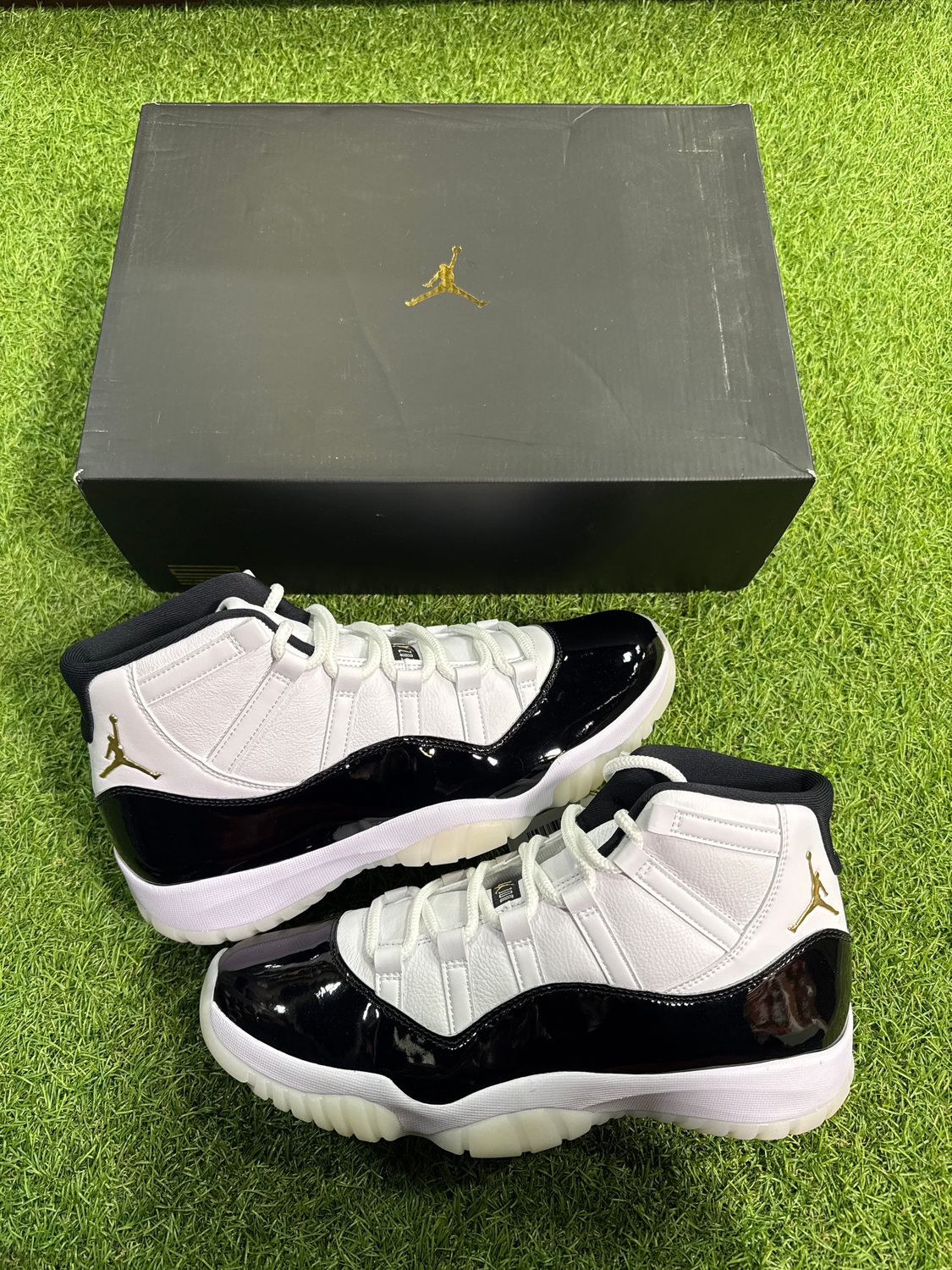 BRAND NEW AIR JORDAN 11 "GRATITUDE" SIZE 11.5