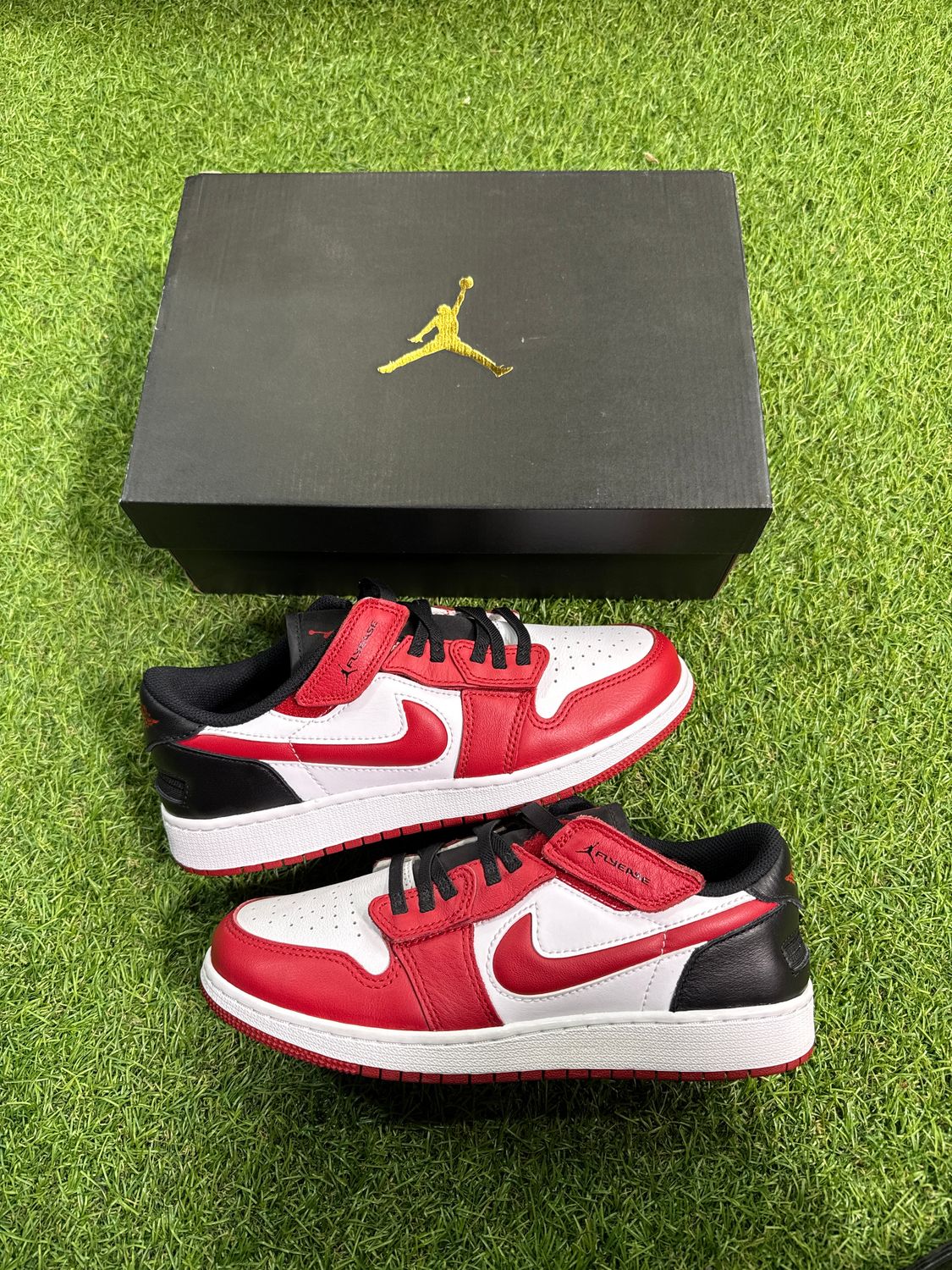 BRAND NEW GS AIR JORDAN 1 LOW &quot;FLYEASE GYM RED&quot; SIZE 7Y