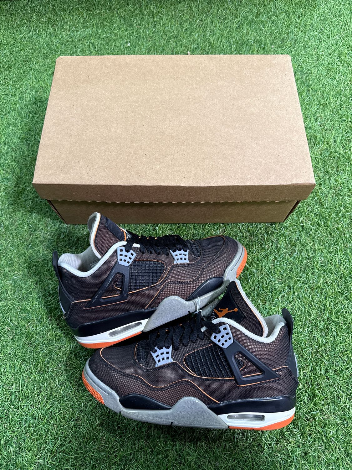 PREOWEND GS AIR JORDAN 4 "STARFISH" SIZE 5.5Y