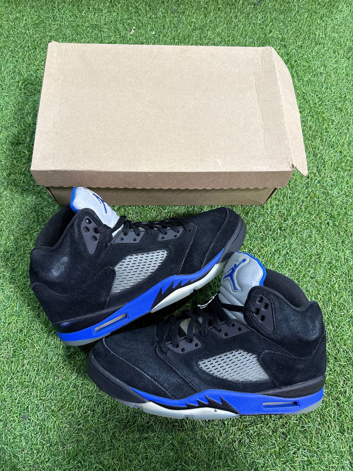 PREOWNED AIR JORDAN 5 "RACER BLUE" SIZE 11.5