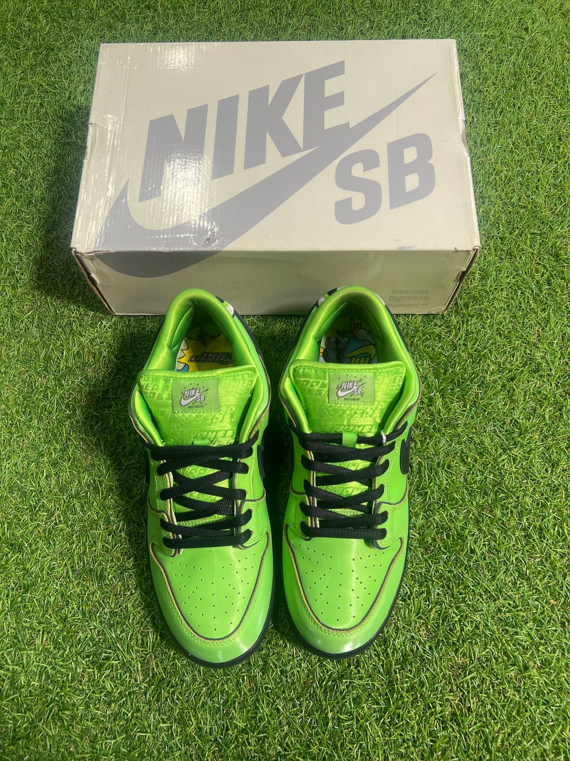 PREOWNED NIKE SB DUNK LOW "POWERPUFF BUTTERCUP" SIZE 11