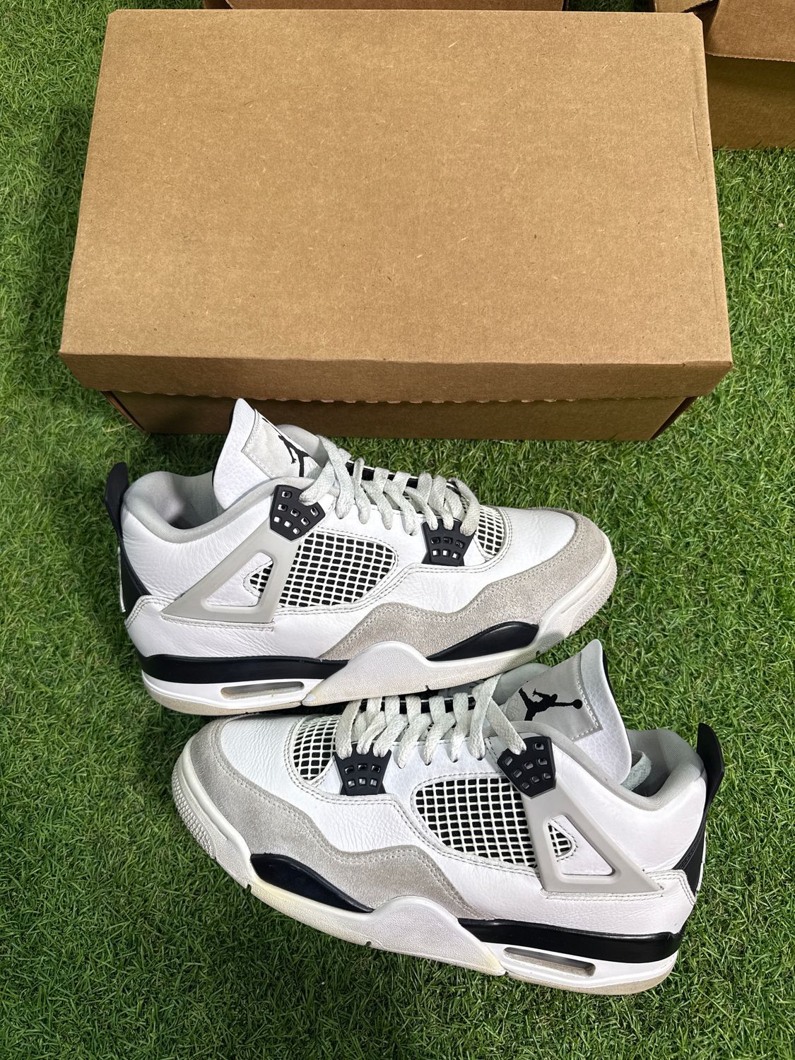 PREOWNED AIR JORDAN 4 "MILITARY BLACK" SIZE 8.5