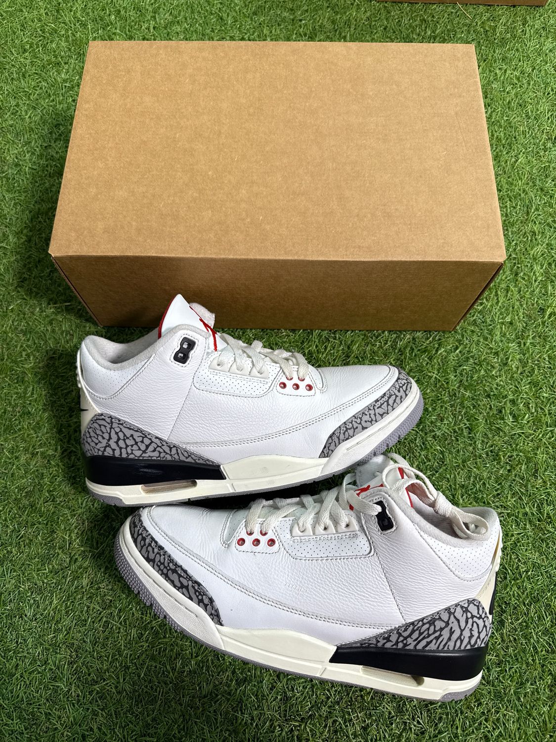 PREOWNED AIR JORDAN 3 "REIMAGINE" SIZE 8.5