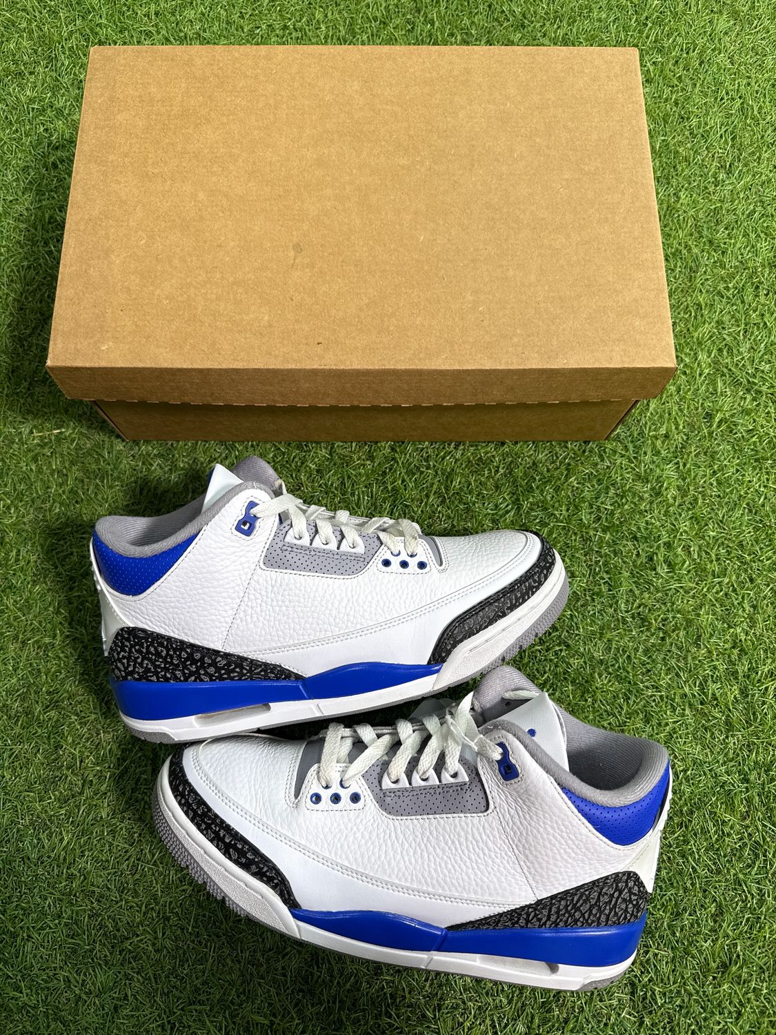PREOWNED AIR JORDAN 3 "RACER BLUE" SIZE 8.5