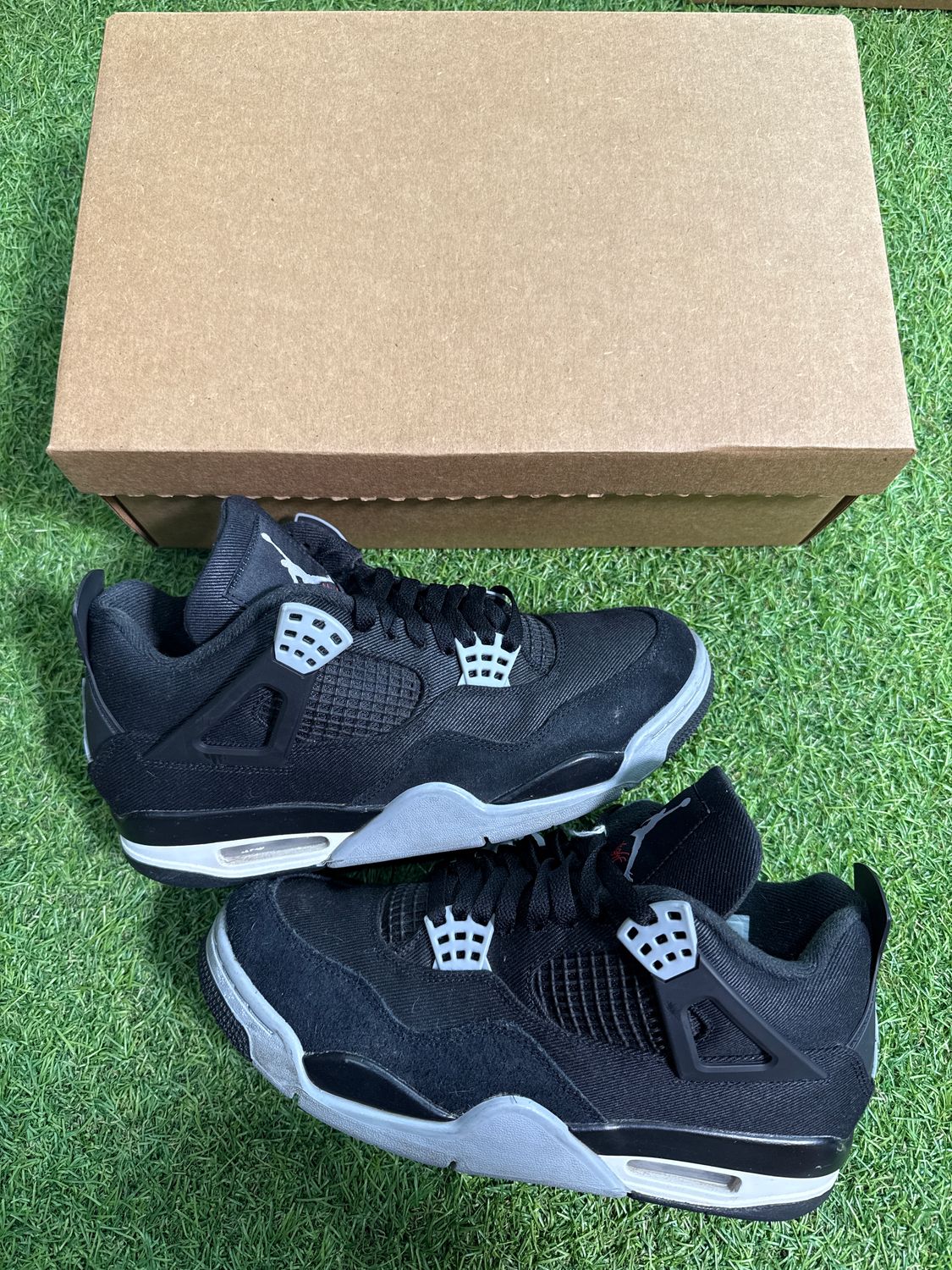 PREOWNED AIR JORDAN 4 "BLACK CANVAS" SIZE 8.5