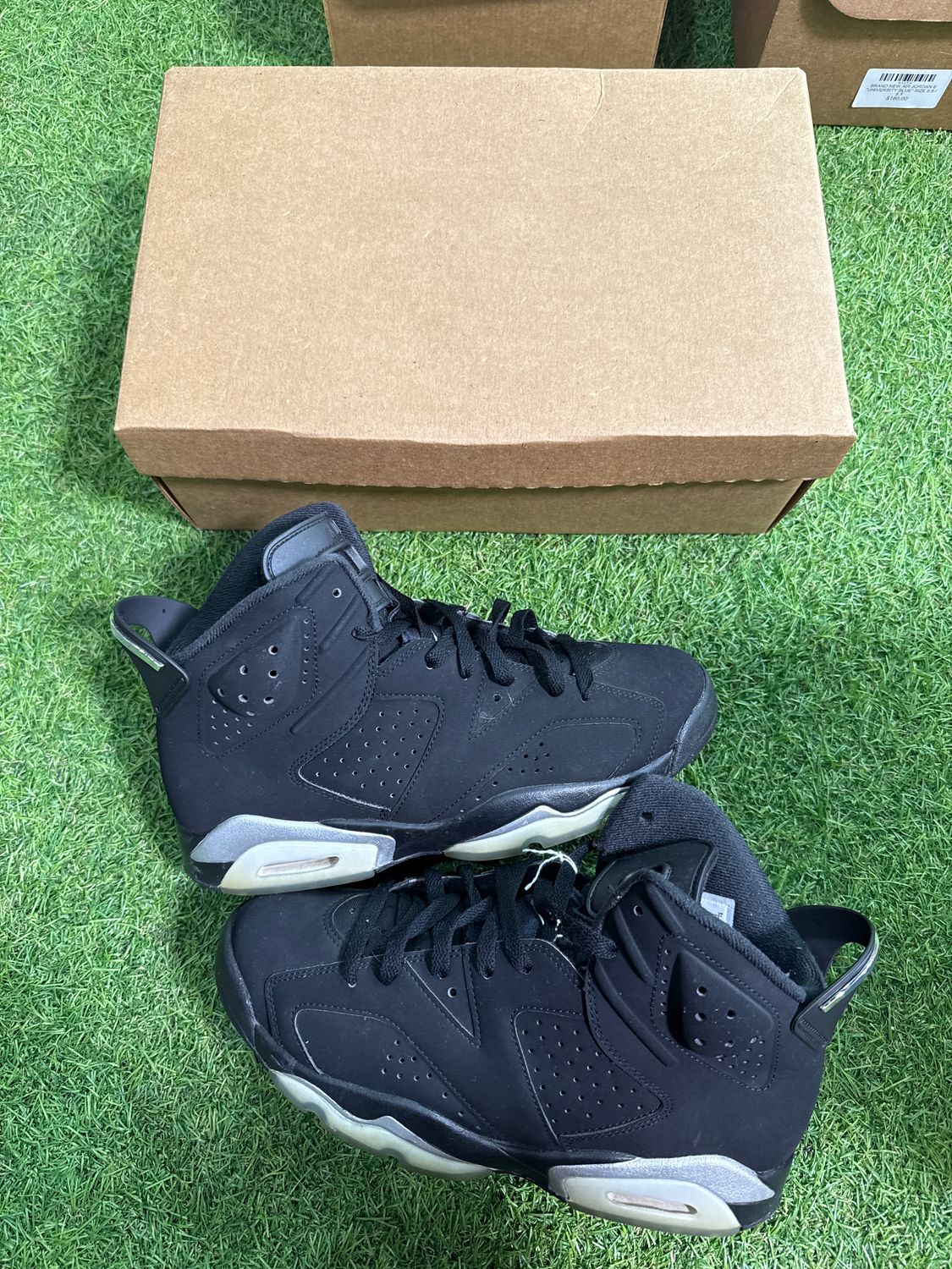 PREOWNED AIR JORDAN 6 "CHROME" SIZE 8.5