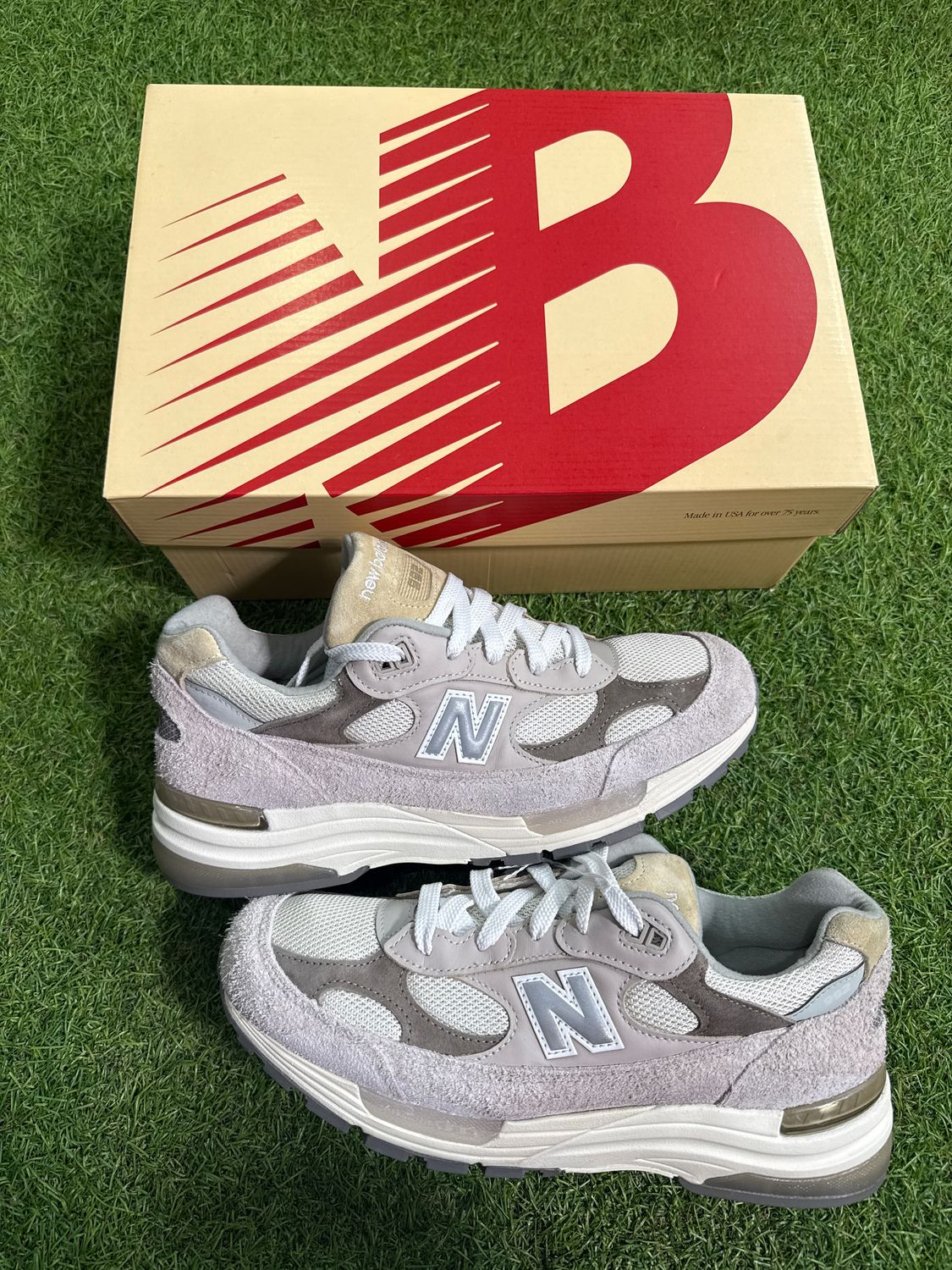 PREOWNED NEW BALANCE 992 "MOONROCK MUSHROOM" SIZE 9.5