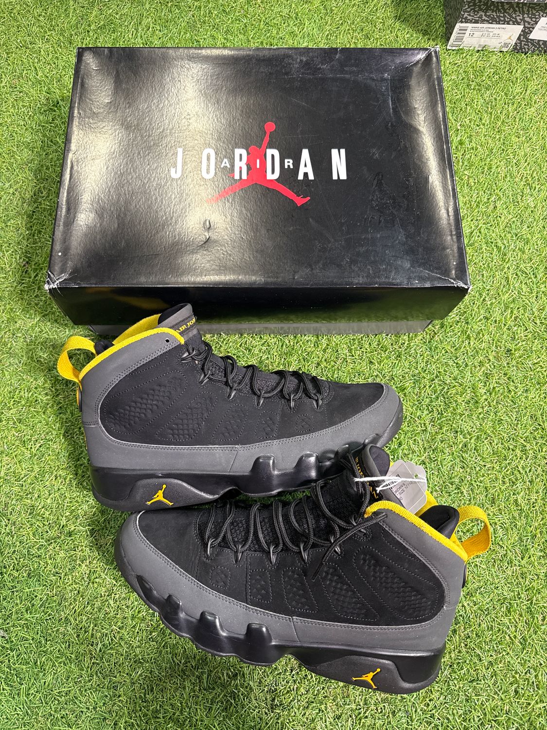 PREOWNED JORDAN 9 " CHARCOAL GOLD " SIZE 10