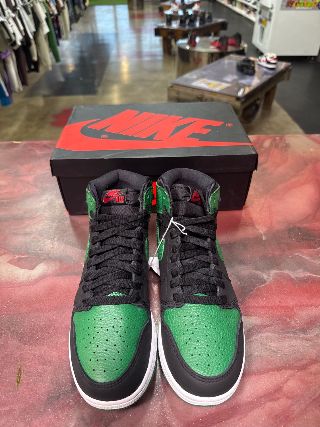 PREOWNED GS AIR JORDAN 1 "PINE GREEN 2.0" SIZE 7Y