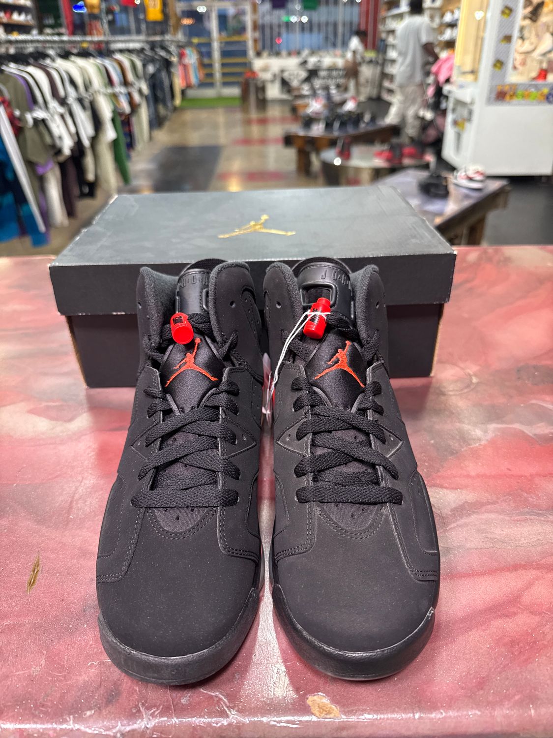 BRAND NEW GS AIR JORDAN6 "INFRARED" SIZE 6.5Y