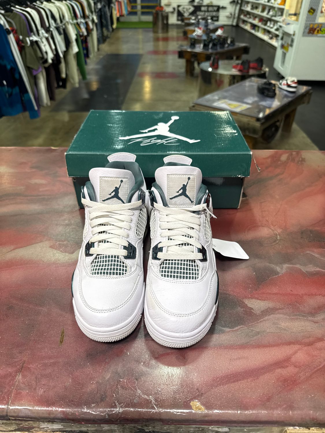 PREOWNED JORDAN 4 " OXIDIZED GREEN " SIZE 6.5