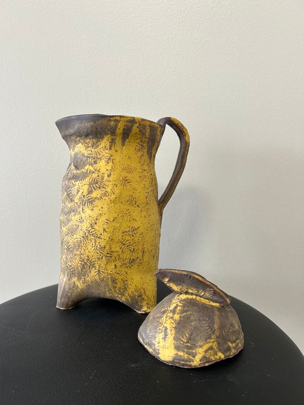 Yellow Salt 3-legged Pot