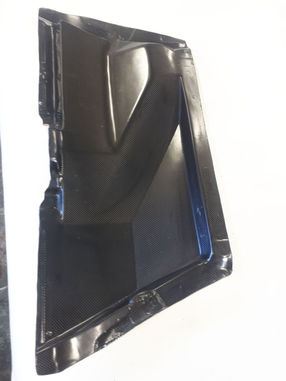protection réservoir souple c2r2 max en carbone et kevlar
