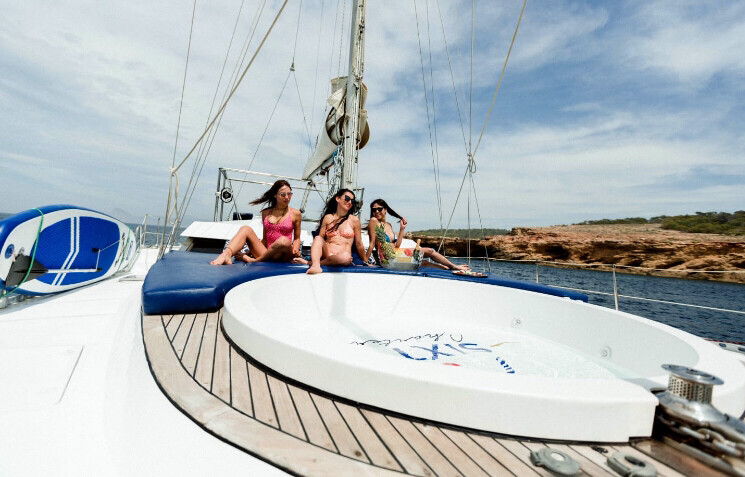Ibiza Hot tub catamaran 