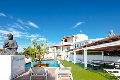 14 - 22 Pax  Ibiza Villa