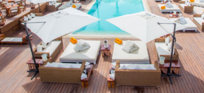 VIP bed with 2 sofas (6-9 pax)