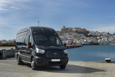 8 seater Ibiza transfers £75