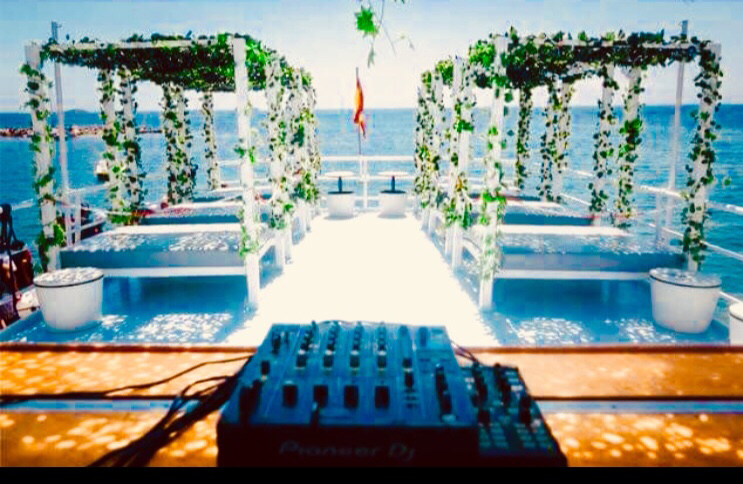 All inclusive VIP boat party package
