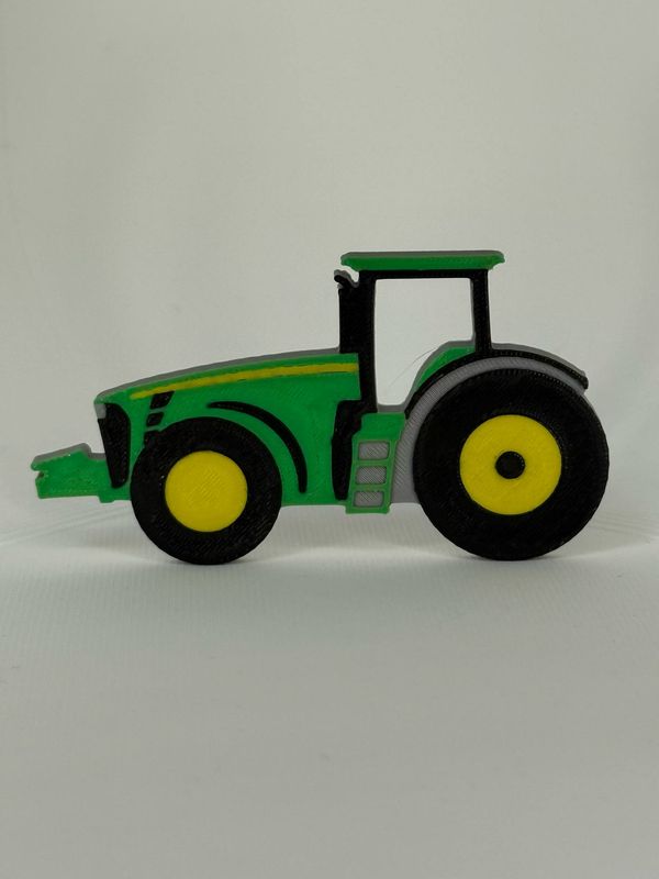Brelok John Deere 8330