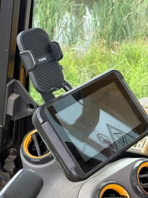 Monitor mdl 402/l6058 JCB - Phone Mount