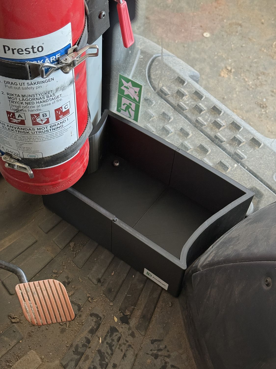Storage container for Valtra tractor – right window mount