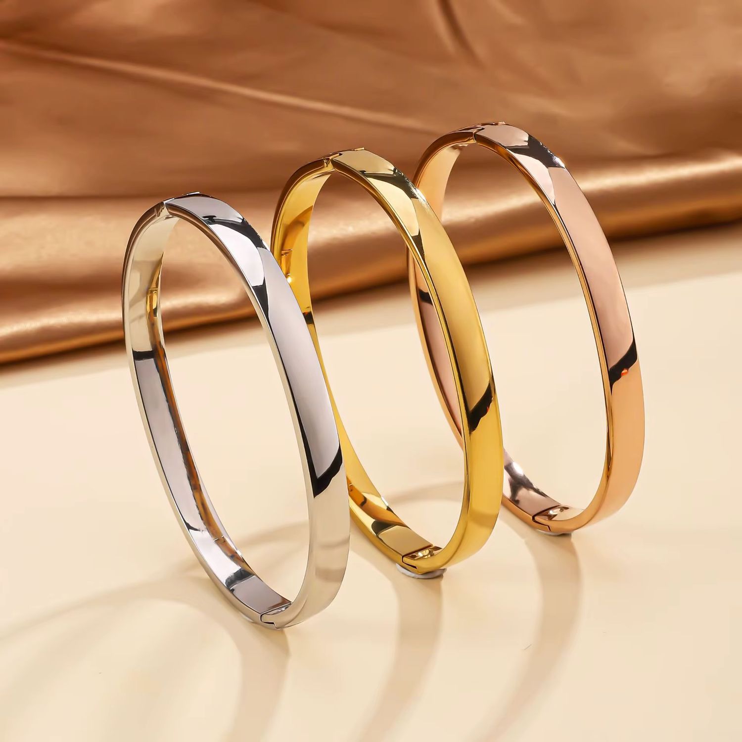 Solid Bangle