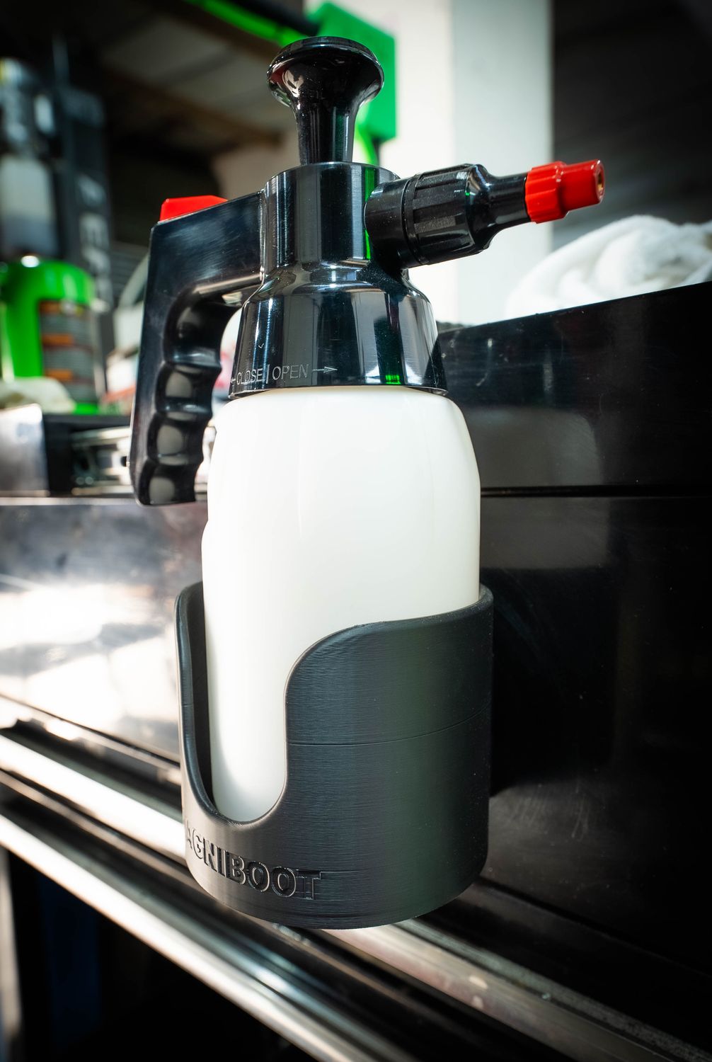 Magnetic Brake Cleaner Holder - Plastic Bottle