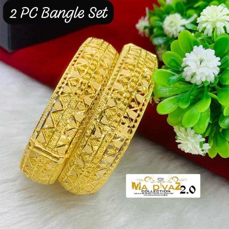 Ida 2 PC Premium Gold Plated Bangle set