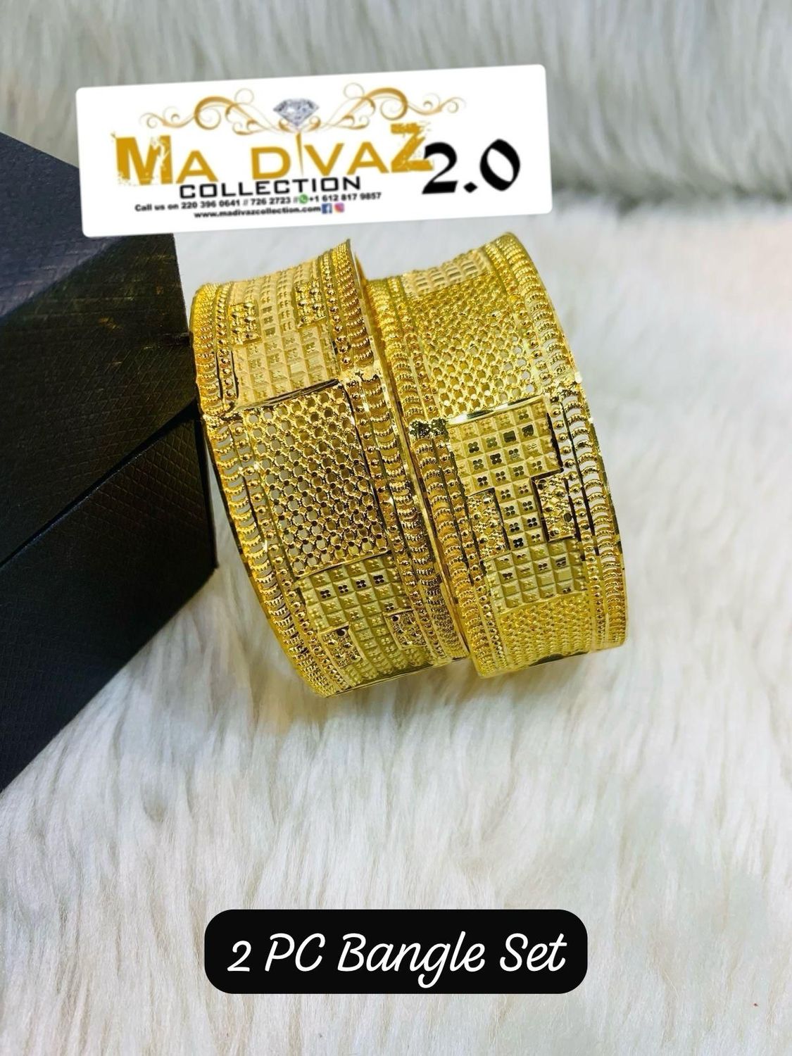 2 PC Premium Gold Plated Bangle Set