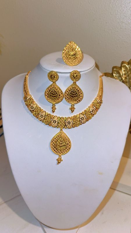Binette Premium Gold Plated Necklace Set