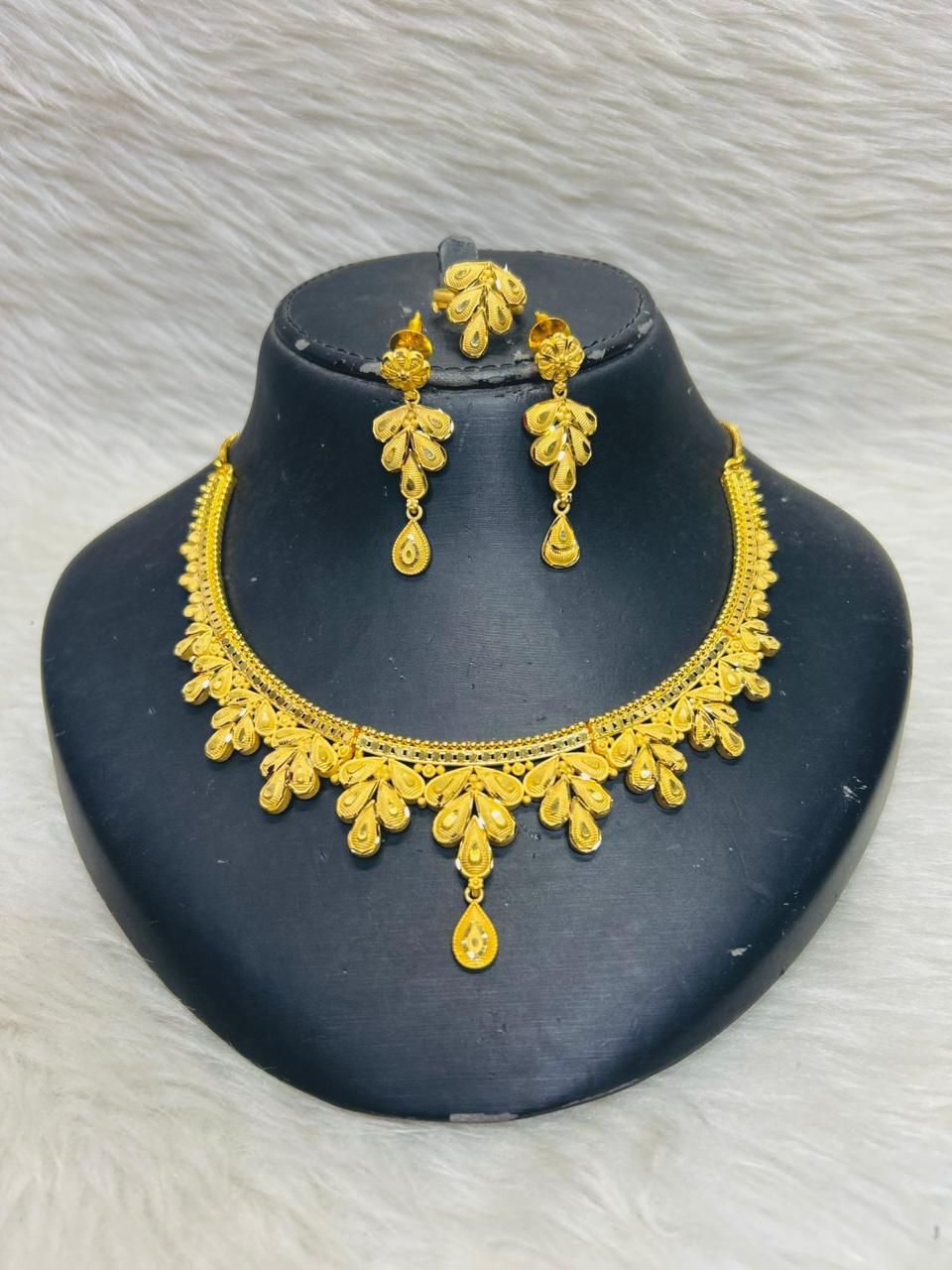 Awa Premium Gold Plated Necklace Set