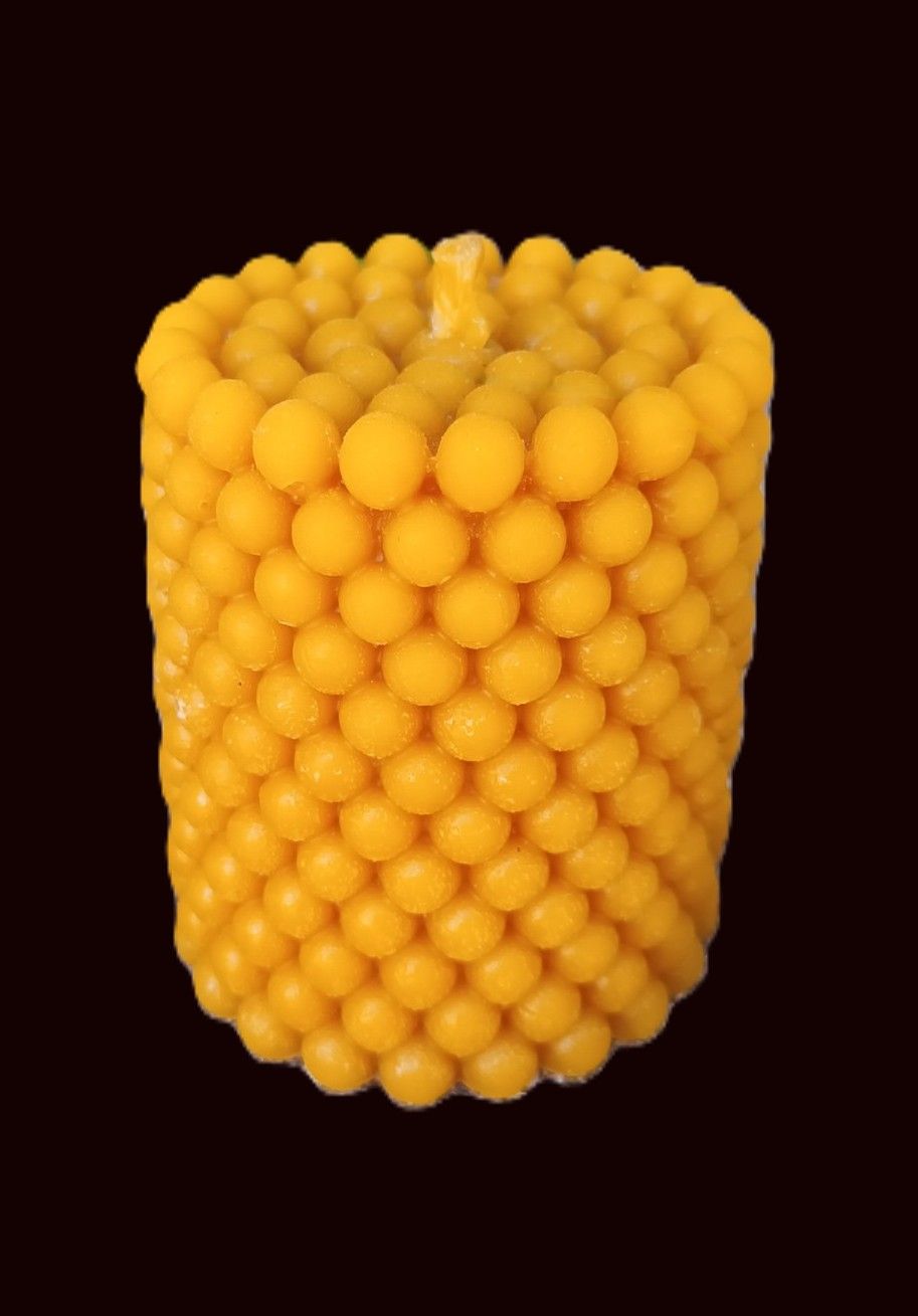 Aphrodite d'or, bougie artisanale en cire d'abeille