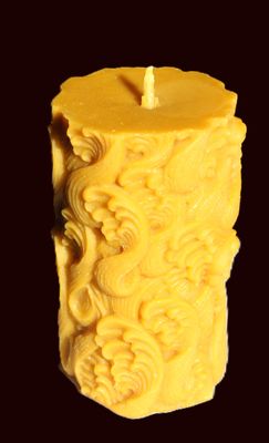 Cassopiée d'or, bougie artisanale en cire d'abeille