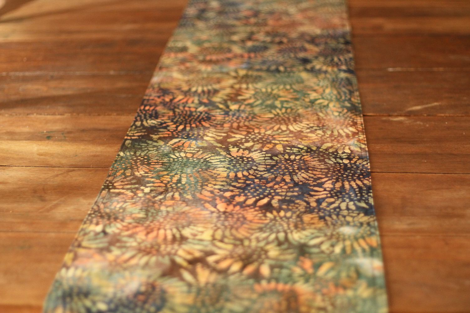 Chemin de table coton batik double face vert grande dimension