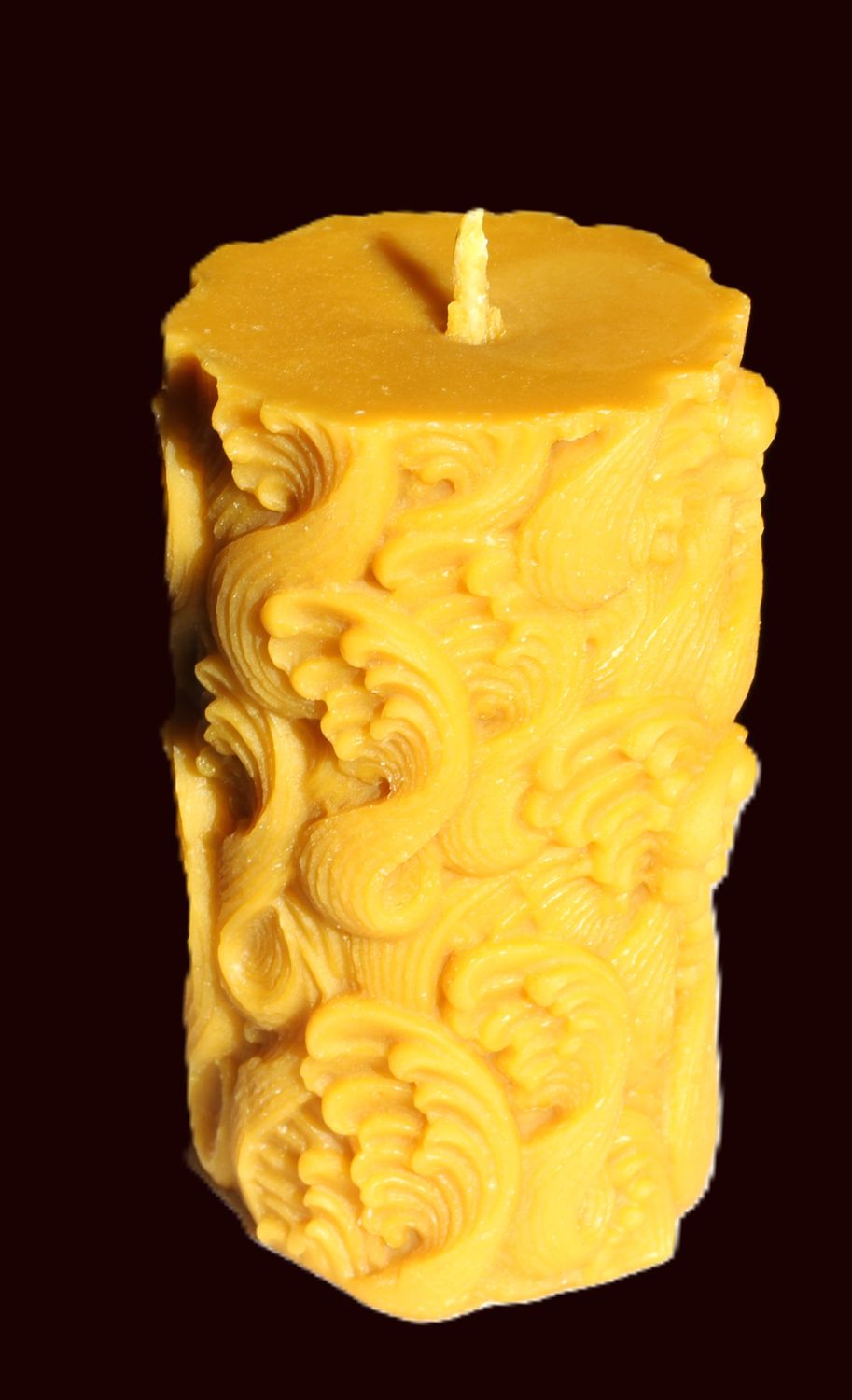 Cassopiée d'or, bougie artisanale en cire d'abeille Cassopiée d'or, bougie artisanale en cire d'abeille