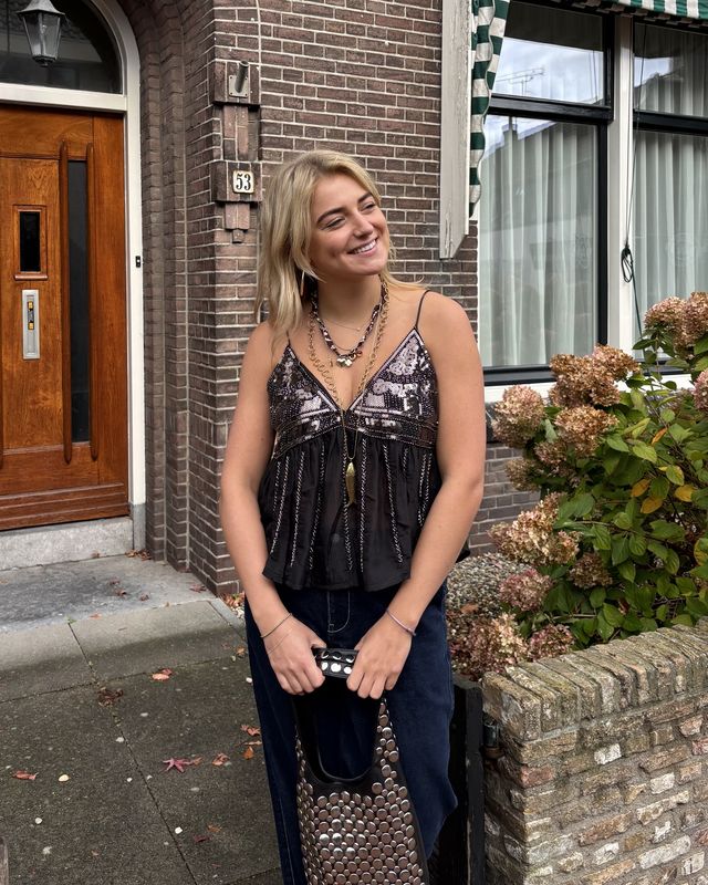 GIGI GLITTER TOP black