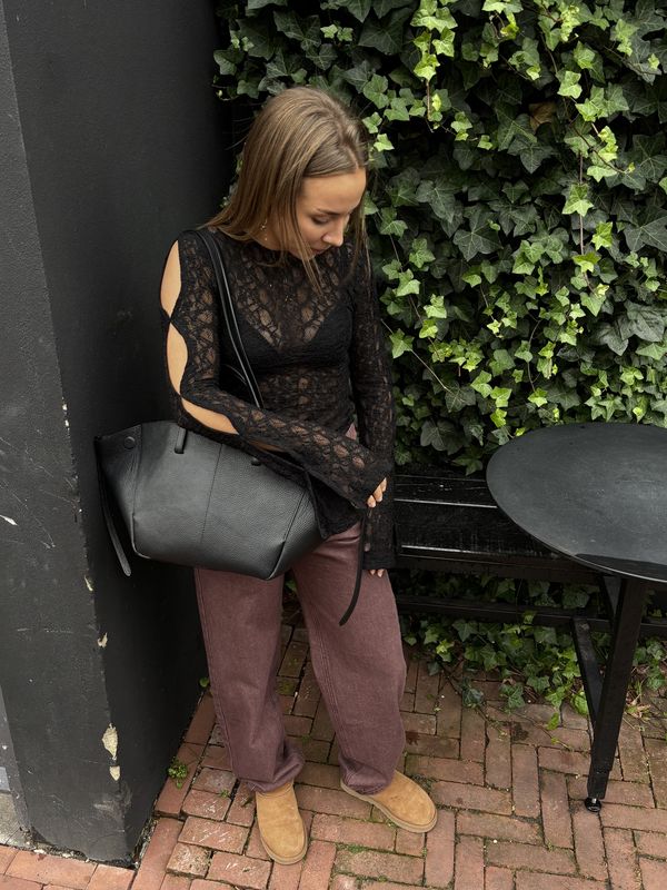 Olivia open arm lace top