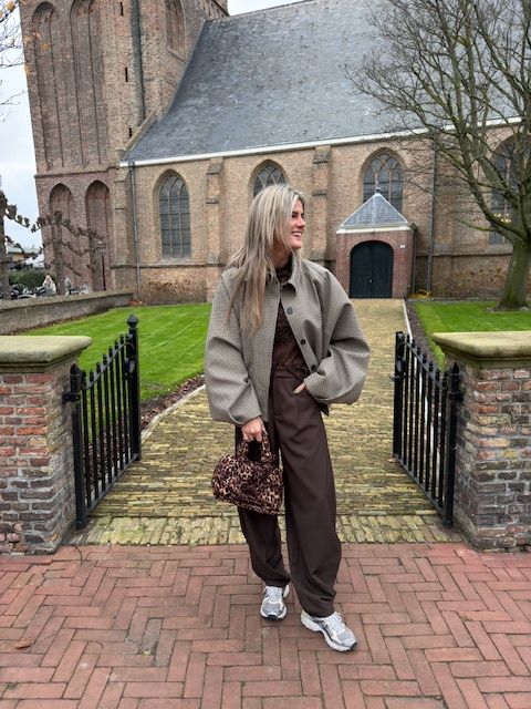 Violet balloon pantalon brown