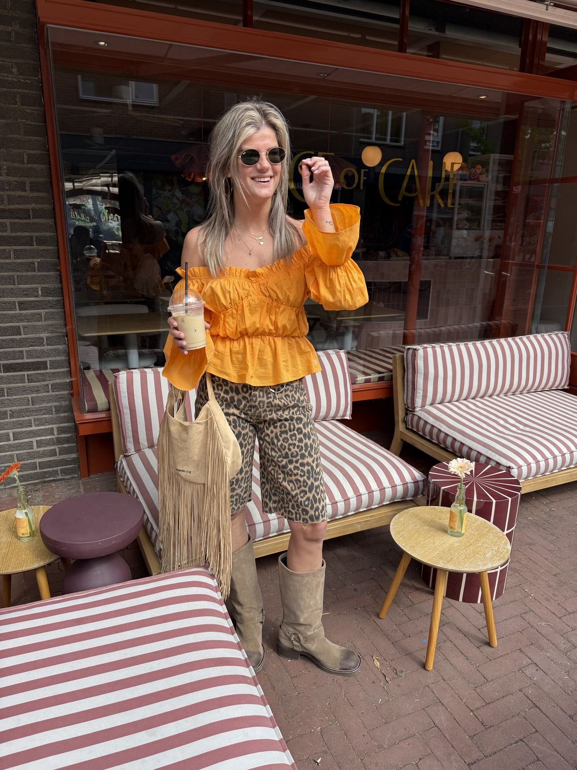 Loose fit jorts leopard